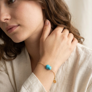 Pulsera de Turquesa: Protección, Expresión Creativa y Vitalidad Sagrada